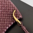 Borsa piccola Clicker di Bottega Veneta agnello intrecciata bordeaux