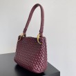 Borsa piccola Clicker di Bottega Veneta agnello intrecciata bordeaux