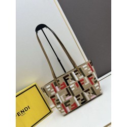 Bora Pari all'originale replica piccola Roll Tote Fendi tela con ricamo FF multicolore