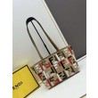 Bora Pari all'originale replica piccola Roll Tote Fendi tela con ricamo FF multicolore