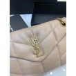 Borsa piccola Saint Laurent Borsa Loulou Puffer agnello beige