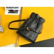 Imitazioni borse griffate Saint Laurent Le Maillon Hook Bucket agnello nera