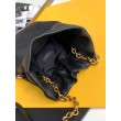 Imitazioni borse griffate Saint Laurent Le Maillon Hook Bucket agnello nera