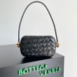 Bottega Veneta Nodo Minaudiere Su Cinturino Nero Foulard Intreccio 