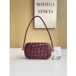 Bottega Veneta Nodo Minaudiere Sulla Tracolla Foulard Barolo Intreccio 