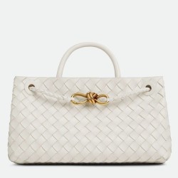 Replica Perfette Bottega Veneta Andiamo Piccolo East/West Borsa Agnello Intrecciata Bianca imitazioni