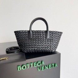 Borse Replica Bottega Veneta Mini Cabat agnello intrecciata nera qualità specchio Replica Perfette Borse Bottega Veneta Mini Cabat agnello intrecciata nera imitazioni