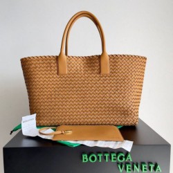 Qualità superiore replica Cabat media Bottega Veneta agnello intrecciata color caramello Replica qualità specchio Replica Perfette Qualità superiore replica Cabat media Bottega Veneta agnello intrecciata color caramello imitazioni