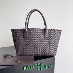 Borsa Cabat media Bottega Veneta Intrecciato fondente agnello Replica qualità specchio Replica Perfette Borsa Cabat media Bottega Veneta Intrecciato fondente agnello imitazioni