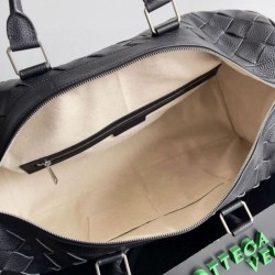 Replica Perfette Borsone medio Bottega Veneta vitello martellata intrecciata nera imitazioni