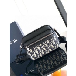 Dior Borsa a tracolla con cerniera Mini Rider 2.0 beige obliquo con pelle nera