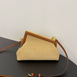 Qualità Specchio Replica Imitazioni borse griffate piccola Fendi First paglia di rafia naturale Riproduzione Fedele Imitazioni borse griffate piccola Fendi First paglia di rafia naturale imitazioni