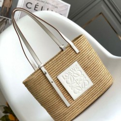 Loewe Piccolo Square Basket Bora Pari all'originale replica Raffia e vitello bianca Replica qualità specchio Replica Perfette Loewe Piccolo Square Basket Bora Pari all'originale replica Raffia e vitello bianca imitazioni