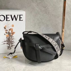 Borsa Gate piccola Loewe vitello nera e jacquard Replica qualità specchio Replica Perfette Borsa Gate piccola Loewe vitello nera e jacquard imitazioni