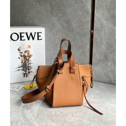 Loewe Compact Hammock Borsa Light Caramel Grained Calfskin