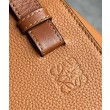 Loewe Compact Hammock Borsa Light Caramel Grained Calfskin