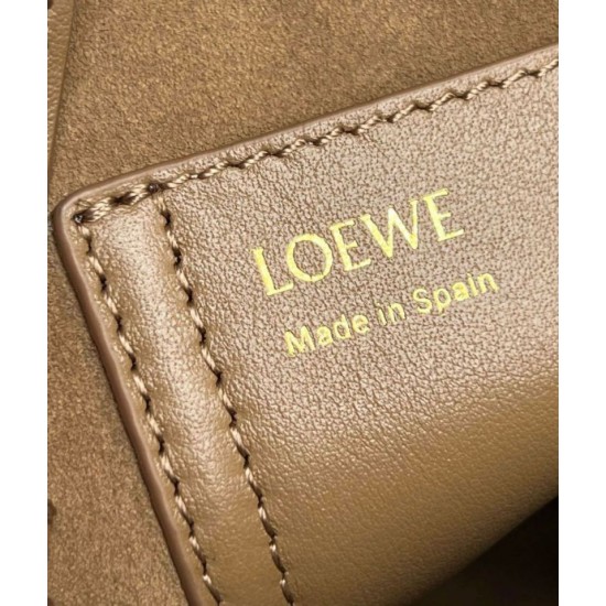 Replica Perfette Loewe Mini Pebble Bucket Borsa Oak Calfskin imitazioni