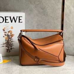 Loewe Puzzle Medium Borse Imitazioni Brown Classic Calfskin Replica qualità specchio Replica Perfette Loewe Puzzle Medium Borse Imitazioni Brown Classic Calfskin imitazioni