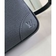 LV Porte Documents Voyage GM Taiga nera M30967