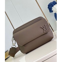 LV Fastline Messenger Borsa Louis Vuitton Aerogram color moka M11626