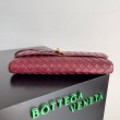 Pochette Andiamo di Bottega Veneta con Manico Agnello Intrecciato Barolo