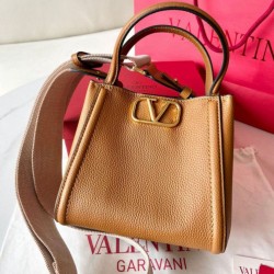 Valentino Alltime Piccolo Borsa Marrone vitello granata Replica qualità specchio Replica Perfette Valentino Alltime Piccolo Borsa Marrone vitello granata imitazioni