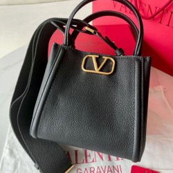 fedele Valentino Alltime Piccolo Borsa Nero vitello granata Replica qualità specchio Replica Perfette fedele Valentino Alltime Piccolo Borsa Nero vitello granata imitazioni