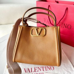 Valentino Alltime Medium Borsa Marrone vitello granata Replica qualità specchio Replica Perfette Valentino Alltime Medium Borsa Marrone vitello granata imitazioni