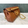 Valentino Stud Sign Borse a tracolla Marrone Nappa