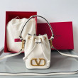 Valentino VLogo Signature Mini Bucket Borsa Bianco Calfskin Valentino VLogo Signature Mini Bucket Borsa Bianco Calfskin