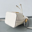 Valentino VLogo Signature Mini Bucket Borsa Bianco Calfskin Valentino VLogo Signature Mini Bucket Borsa Bianco Calfskin