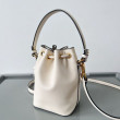 Valentino VLogo Signature Mini Bucket Borsa Bianco Calfskin Valentino VLogo Signature Mini Bucket Borsa Bianco Calfskin