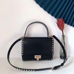 Qualità Specchio Replica Valentino Rockstud Crossbody Borsa Nero Vitello Riproduzione Fedele Valentino Rockstud Crossbody Borsa Nero Vitello imitazioni