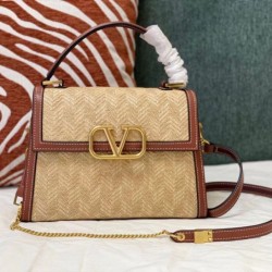 Qualità Specchio Replica fedele Valentino Piccolo Vsling HandBorsa Chevron Raffia Riproduzione Fedele fedele Valentino Piccolo Vsling HandBorsa Chevron Raffia imitazioni