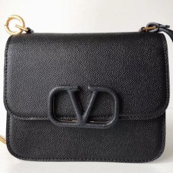 Valentino Piccolo Vsling Borse a tracolla Nero Granulato Replica qualità specchio Replica Perfette Valentino Piccolo Vsling Borse a tracolla Nero Granulato imitazioni