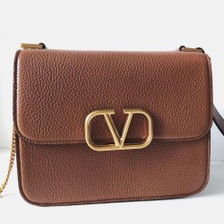 Qualità Specchio Replica fedele Valentino Vsling Grande Borse a tracolla Marrone Vitello Granulato Riproduzione Fedele fedele Valentino Vsling Grande Borse a tracolla Marrone Vitello Granulato imitazioni