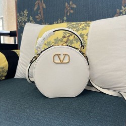 fedele Valentino VLogo Signature Mini Qualità superiore replica Bianco vitello Replica qualità specchio Replica Perfette fedele Valentino VLogo Signature Mini Qualità superiore replica Bianco vitello imitazioni