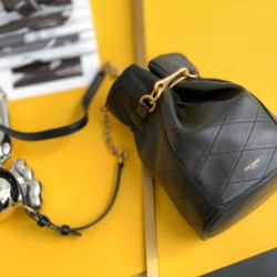 Qualità Specchio Replica Imitazioni borse griffate Saint Laurent Le Maillon Hook Bucket agnello nera Riproduzione Fedele Imitazioni borse griffate Saint Laurent Le Maillon Hook Bucket agnello nera imitazioni