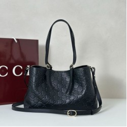 Replica Borsa a tracolla piccola Gucci GG Emblem 847281 Marrone Imitazioni Replica qualità specchio Borsa a tracolla piccola Gucci GG Emblem 847281 Marrone