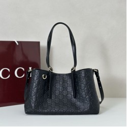 Replica qualità specchio Borsa a tracolla piccola Gucci GG Emblem 847281 Marrone