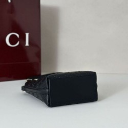 Gucci 847090 Borse Replica a secchiello nano con GG Emblem in tessuto marrone Gucci 847090 Borse Replica a secchiello nano con GG Emblem in tessuto marrone