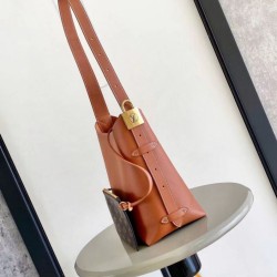 Replica Borsa a secchiello Louis Vuitton Low Key Hobo m24974 Marrone Imitazioni Replica qualità specchio Borsa a secchiello Louis Vuitton Low Key Hobo m24974 Marrone
