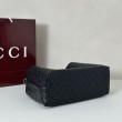 Borsa a tracolla piccola Gucci GG Emblem 847281 Marrone