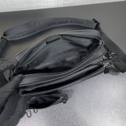 Borsa messenger da uomo LV Trio M26713 Nera