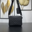 Borsa messenger da uomo LV Trio M26713 Nera