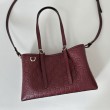 Gucci 815214 Borsa tote media GG Emblem in pelle goffrata nera