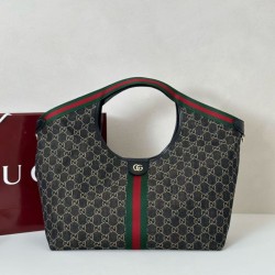 Gucci 815214 Imitazioni borse griffate tote media GG Emblem in pelle goffrata rossa