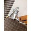 LV Borsa tote Onthego PM M26373 Argento