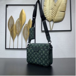 Replica Borsa messenger da uomo Louis Vuitton Trio M27154 Verde Imitazioni Replica qualità specchio Borsa messenger da uomo Louis Vuitton Trio M27154 Verde