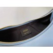 Bora Pari all'originale replica Hobo Piccola Fendi Fendigraphy Azzurro Chiaro